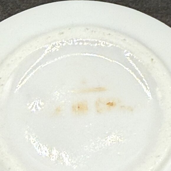 Miniature Decorative Tabby Cat With Flowers Bone China Plate With Gold Trim 2" - Picture 3 of 4